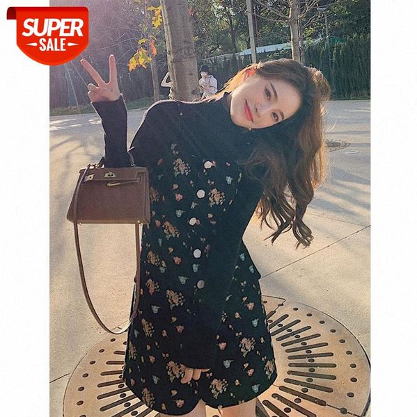 

11/30 10:00 [love song] korean floral short strap skirt + slim t-shirt two-piece temperament female #aa07, White;black