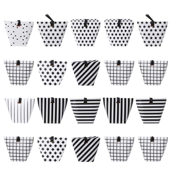 

20pcs biscuit box cake dessert containers carrier individual random style without ribbon gift wrap