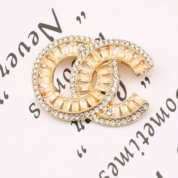 

fashion double-c small fragrance brooch inlaid with diamond zircon personality luxury temperament pin anti light neckline accessoriesv899f, Golden;silver