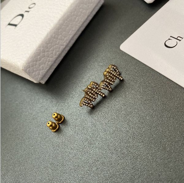 

fashion charm d family's personal style dijia's simple versatile diamond and able earrings, Golden