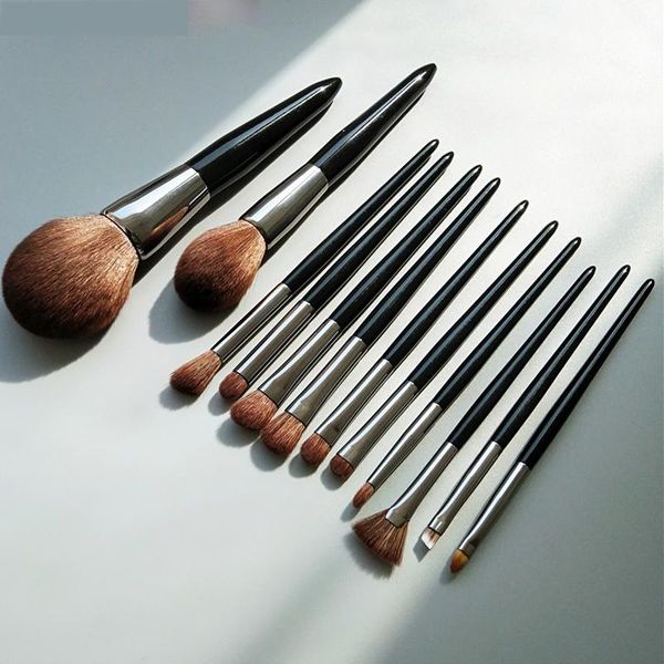 

makeup brushes with cotton case suitable to professional artist brush set