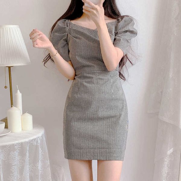 

dresses vintage square neck black white plaid short sleeve dress women mini casual summer slim wrap hip temperament vestido 210610, Black;gray