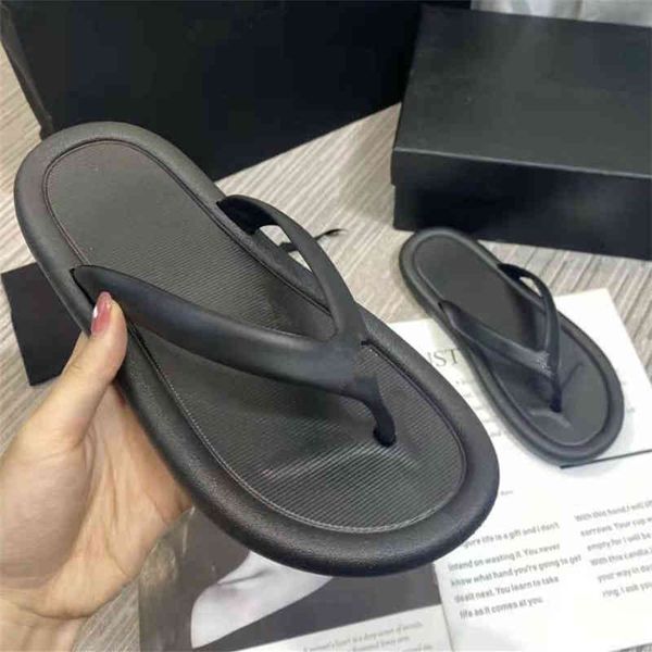 

luxury designer white black women's flip flops summer beach bikini outdoor brand female slippers fashion flat girls shoes 80% off outle