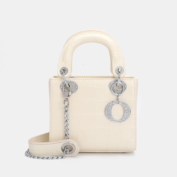 

princess diana 2021 fashion women's leisure simple hand dinner lady bag