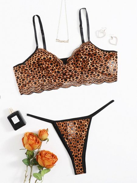 

plus hollow out scallop trim lingerie set i7vu#, Black;white