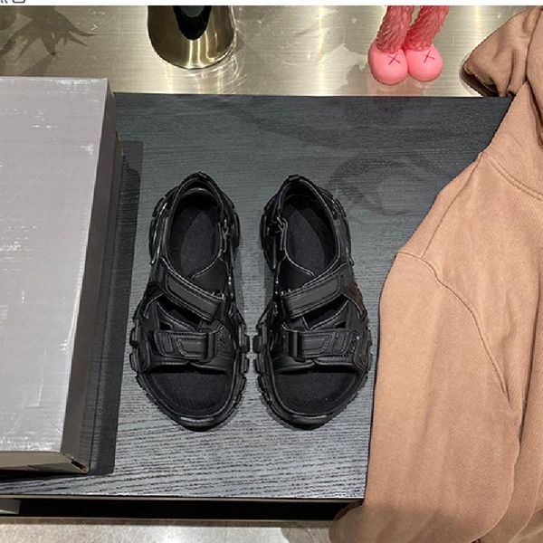 

sandals 2021 women pantshoes summer dad shoes casual beach fashion reflect light hook magic tape round toe designer, Black