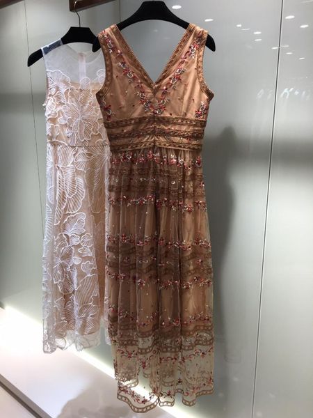 

casual dresses 2021 women fashion sleeveless v-neck embroidered lace high-waisted large-length dress 0416, Black;gray