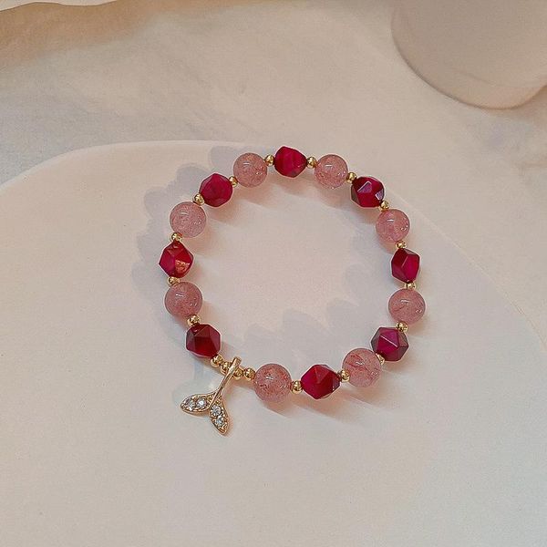 

link, chain strawberry crystal small fresh girl heart girlfriend fishtail bracelet female korean personality stone elastic, Black