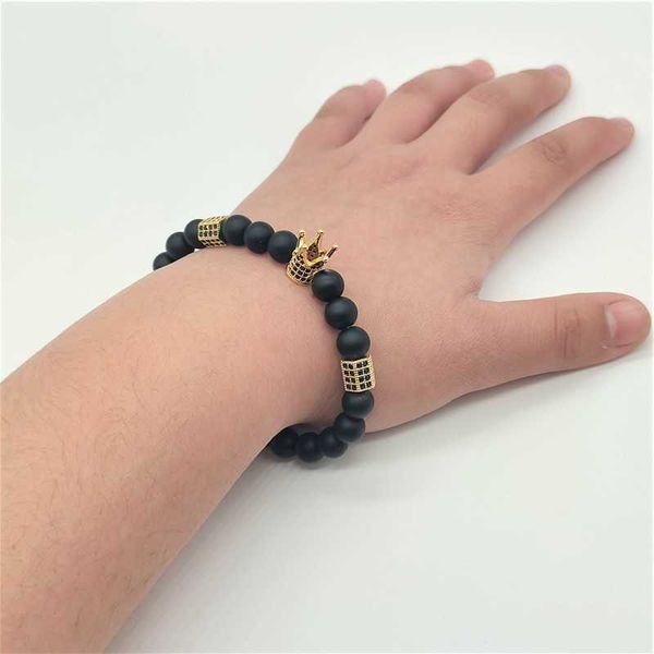 

vente chaude cuivre micro incrustÃ© zircon crown bracelet mode pour hommes et femmes bracelet perles fait Ã la main, Black