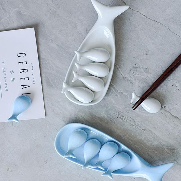 

chopsticks creative japanese ceramic chopstick holder home el dolphin 6-piece pillow storage rack set kitchen tableware ld639