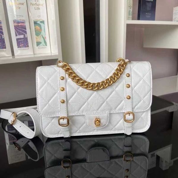 

evening bags 2021 autumnwnter series retro style postman bag has the same shape as ordinary bag. elegant women's shoulder