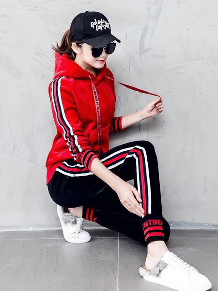 

two piece dress autumn/winter 2021 korean adds velvet and thickens the two-piece casual sports sweater fashion women joggers suit sets, White
