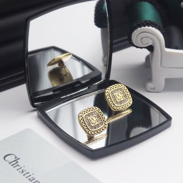 

2021 newd family's new 2021 square letter earrings-wholesale, Golden
