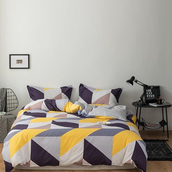 

bedding sets set geometric triangle quilt cover pillowcase comfortable household product breathable bedclothes soft fabric for home