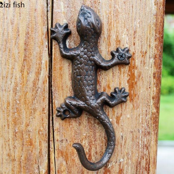 

retro wrought iron gecko hook wall hanging decorative cast key storage hooks decoration crafts animal ornaments & rails