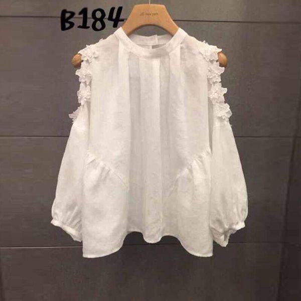 Frühlings-Chic aus der Schulterbluse Damenhemden Spitze Haken Blume Langarm Frau Tops All Match White Blusas Mujer 210514