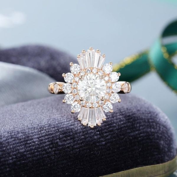 

cluster rings cxsjeremy vintage moissanite engagement ring center 1ct round 14k 585 rose gold baguette cut for women, Golden;silver