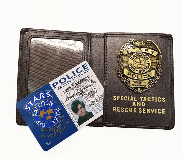 

resident evil 4 card bag metal badges game character, Brown;gray