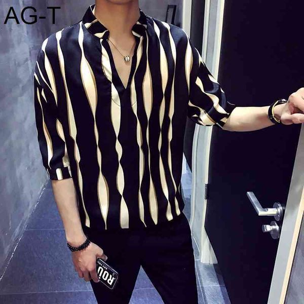 

new summer men's loose stripes half sleeve shirt korean version v - neck cuff handsome middle sleeve shirts men, White;black
