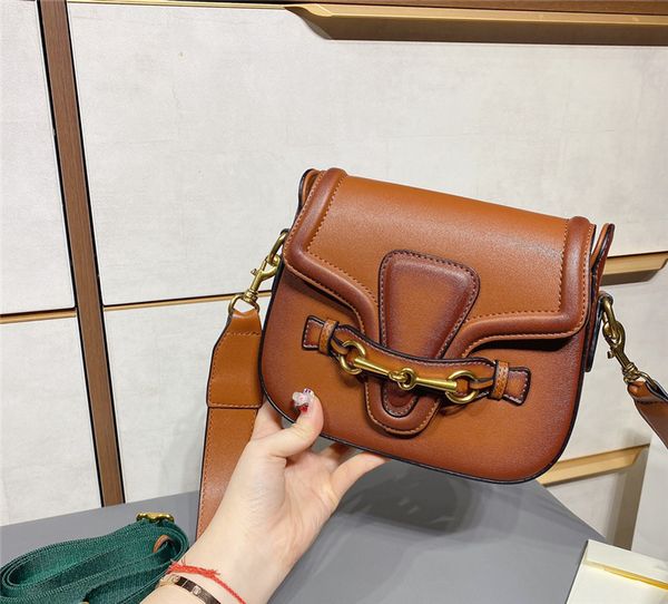 2021 Lady Satchel Письмо оболочки Сумки Кошельки Новый Роскошный Дизайнер Винтаж Женщины Косметика HASP Сумка Монета Монета Кошельки Простые Бизнес Доставка Торговая сумка Мода Сумки