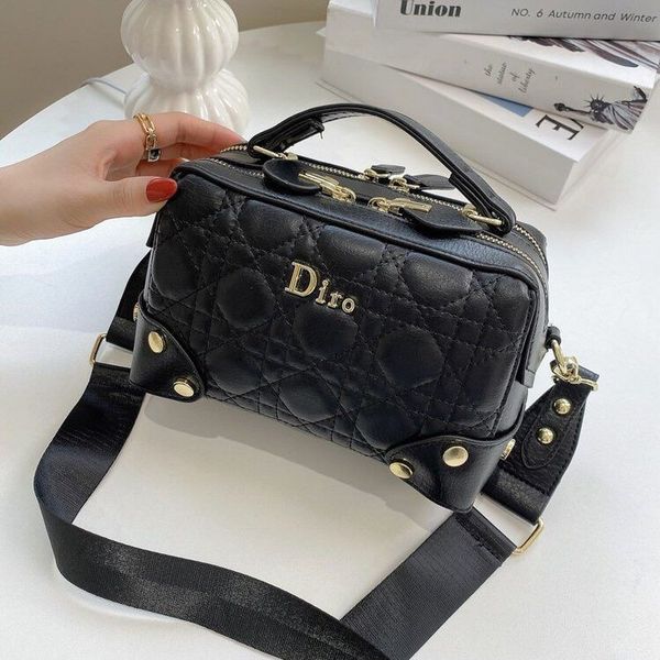 

wholesale fire super small ins women's 2021 fragrance portable boston pillow messenger bag luxurys designers b luxurys designers bag