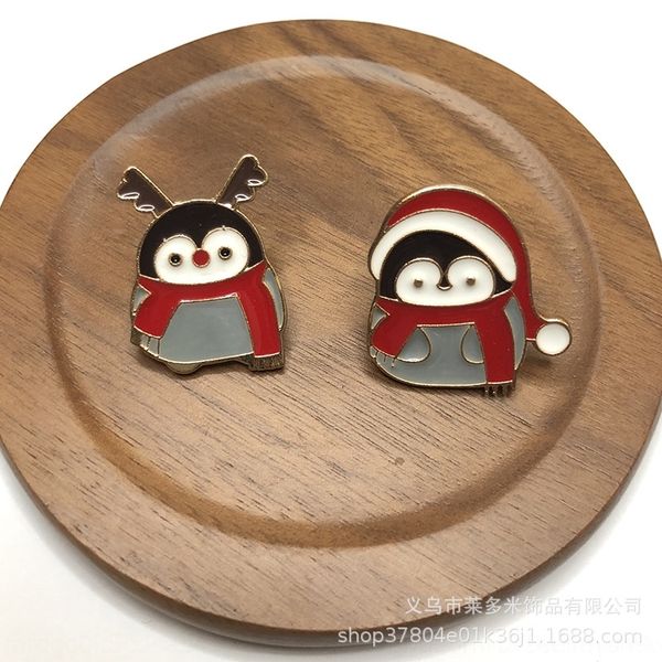 

V7U broochlovely pins pengu co brooches uple winter japanese and korean japanese and korean cartoon broochlovecartoon broochlovely penguin, Gray