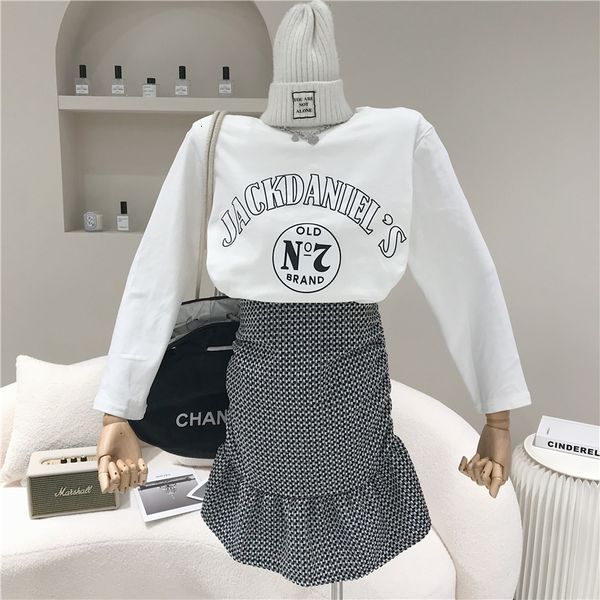 

skirts set of two female pieces spring summer 2021 niche fashion design sleeve shirt + plied skirt suit, Black