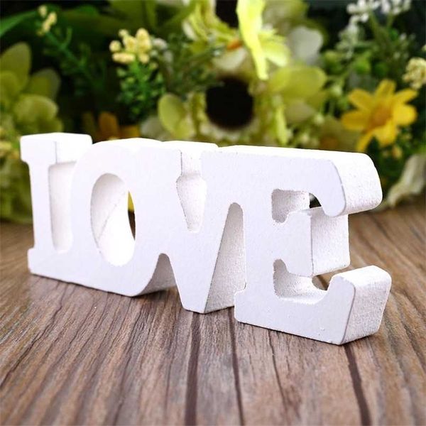 Woody Letters Holz Romantisches englisches Alphabet „LOVE“ Wohndekoration Zubehör Holzbuchstabenschild zum Basteln Hochzeit Schreibtischdekoration 211105