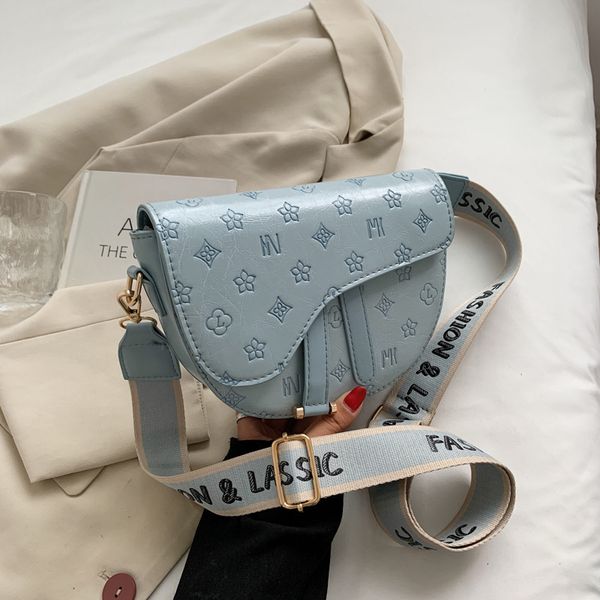 

luxury handbags bag female 2021 new fashion texture high sense minority student personality foreign style spring and summer single shoulder