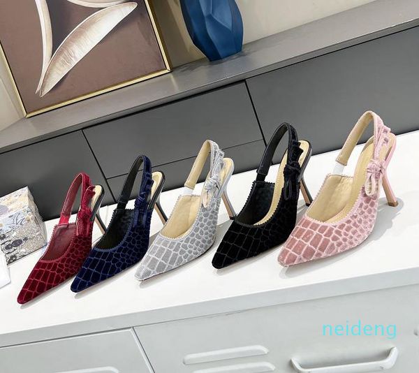 

2021 letter bow high heels dress shoes women's t-table pointed low new velvet crocodile leather embroidered gladiaor sandals brand desi, Black