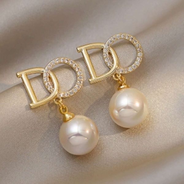 

light luxury pearl simple temperament do studded earrings female