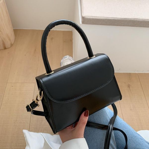 

the 2021 chaochun hong kong style retro art chain shoulder bag slanted fashion handbag evening bags