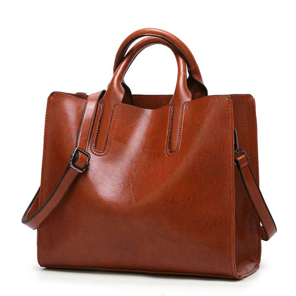 

2021 women's bag simple portable single shoulder messenger leather hand