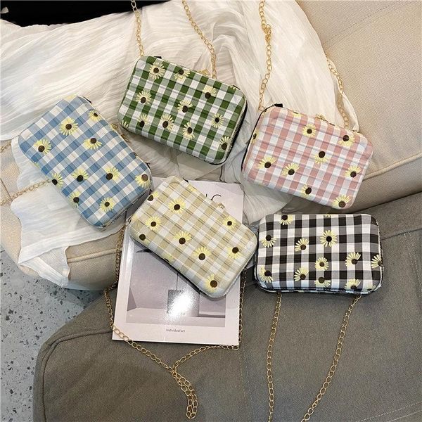 

evening bags chrysanthemum small square bag net celebrity fashion wild tide girl pvc one-shoulder female messenger daisy box