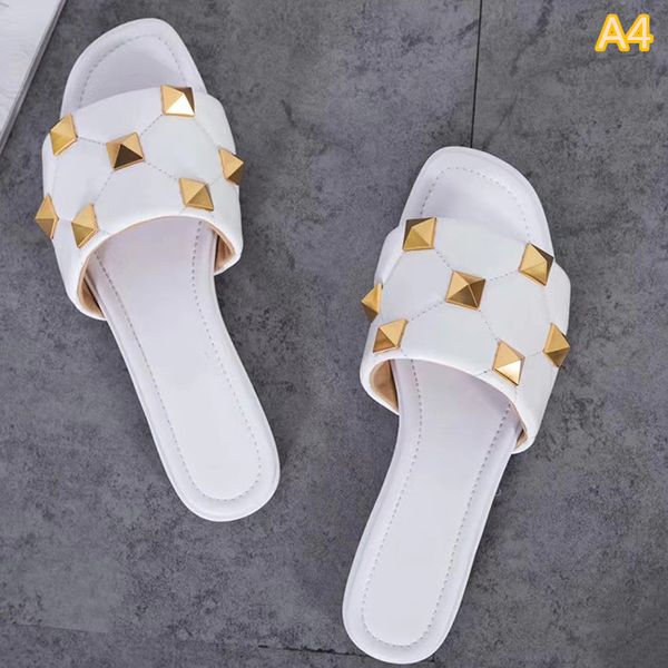 

2021 new fashion women's sandals slippers summer beach flat bottom women's sandals slippers size 35-42 with box, Black