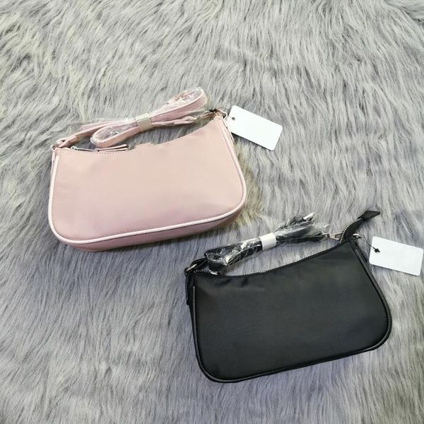

the female oblique satchel semicircle package of totes