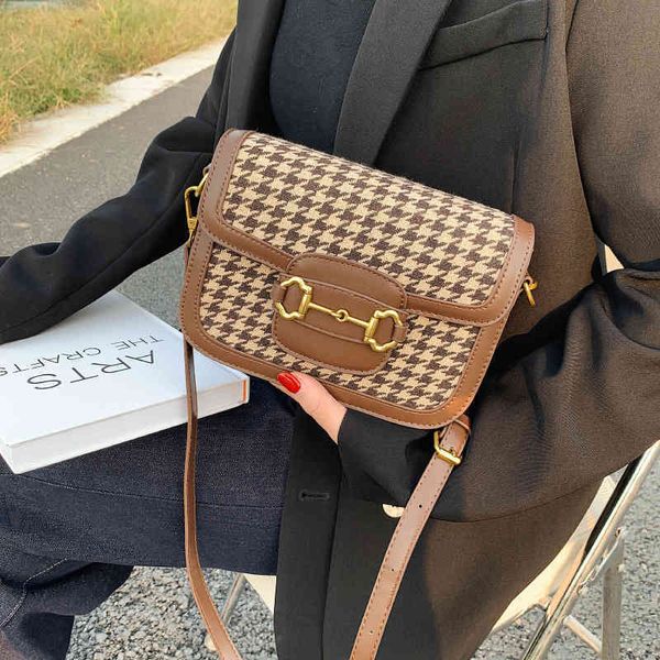 

70% off store online october autumn and winter 2021 new women's messenger wool plaid one shoulder armpit bag 93mg, Black;red