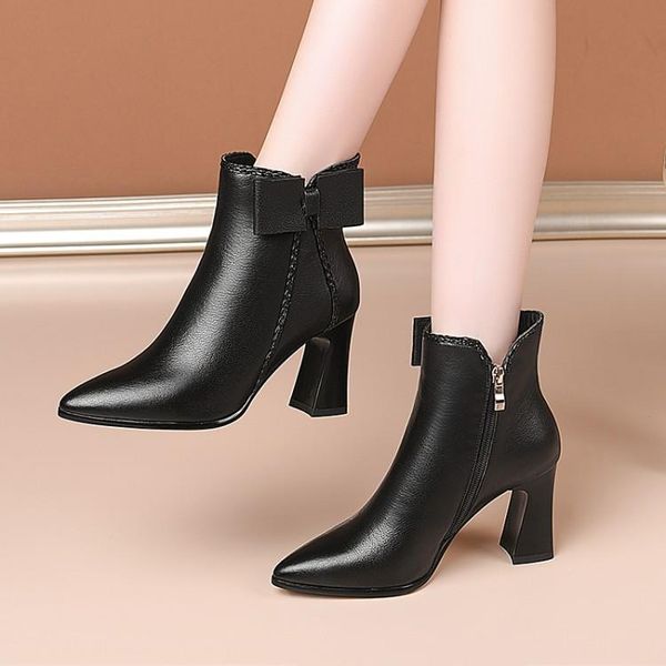 

boots mljuese 2021 women ankle cow leather winter short plush pointed toe zipper butterfly-knot high heels female size 39, Black