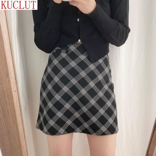 

korean chic french minority's spring and summer clothes are loose, thin versatile, check skirt short skirts, Black