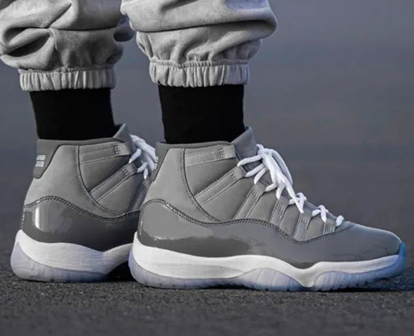 

men womens 11 cool grey basketball shoes 11s medium grey white carbon fiber trainers fashion designer sneakers ct8012-005 with box size us 5