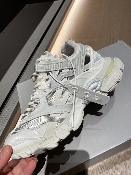 

2021 4.0 track 2 runners shoes men women fashion yellow pink black couple sport casual shoe trainers sneakers old daddy size35-47