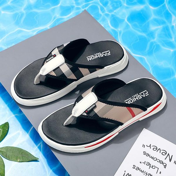 

summer fashion men's flip-flops outdoor beach casual wear-resistant rubber flat shoes size 39-44 wholesale slippers, Black