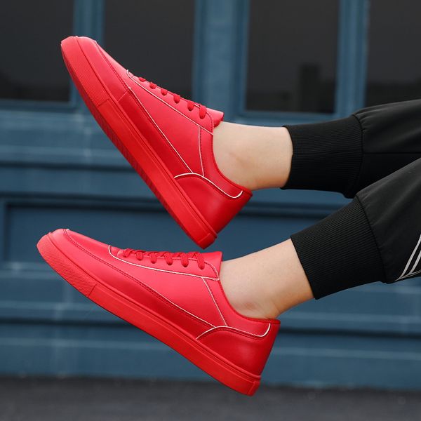 

2021 classic comfortable running shoes for mens breathable men's athletic shoes fly weave jogging shoe lightweight fashion black white