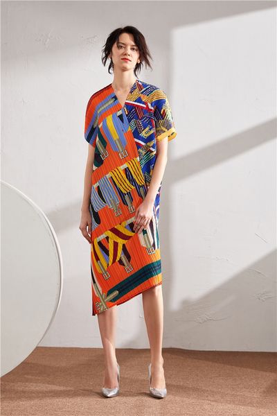 

dress miyake fold v-neck retro print the short sleeve irregular, Black;gray