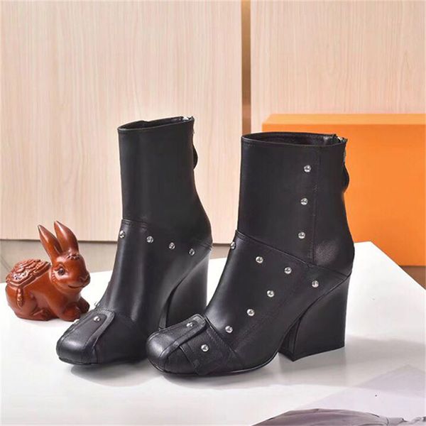 

boots for women fall/winter new season leather material luxury designer packaging height to the ankle, Black