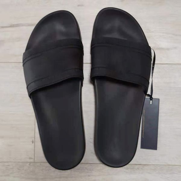 

luxurys designers women sandals fashion six colors blue white red black gold silvery flat flip flops men slide slippers us 7-12