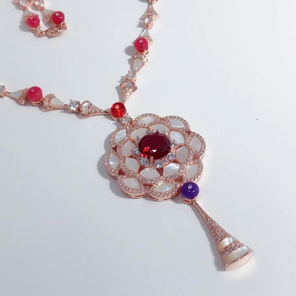 

fashion luxury selling jewelry fritillaria necklace women's party wedding flower modeling elegant temperament rose gold red pendant nec, Silver