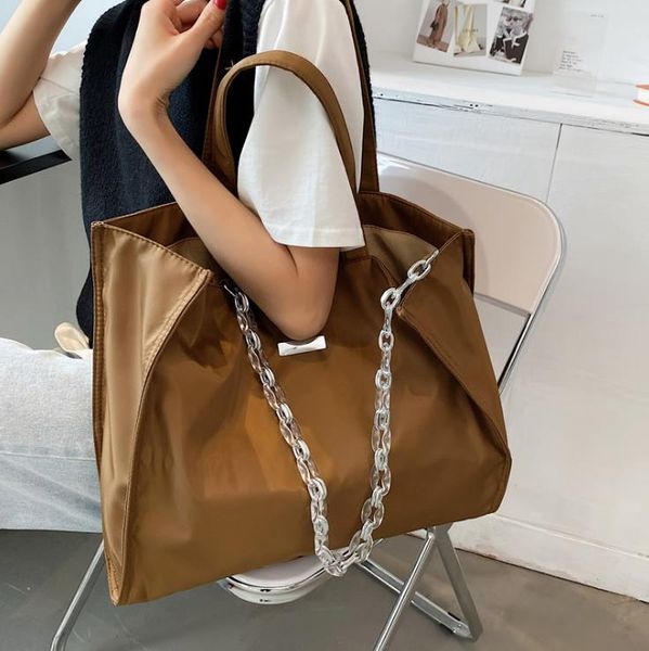 

female ftrend handbag 2021 summer chain bag niche design large capacity lady totes