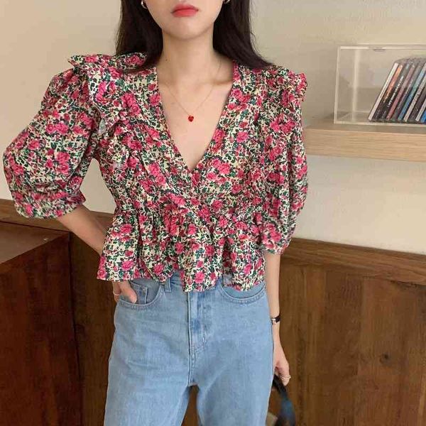 

vintage sweet floral blouses 2020 new summer korean elegant v-neck flounced shirt women puff sleeve loose short, White