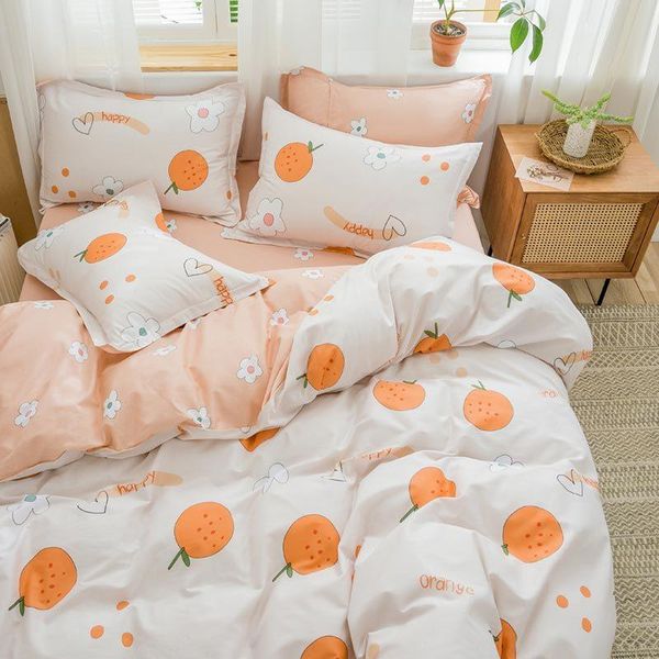 

spinning bedding sheets are covered with four sets of spring and summer cotton bed products quilt set 4 pieces